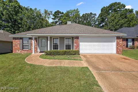 120 Briars Bnd, Brandon, MS 39042