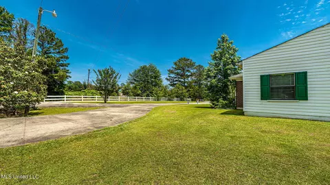 Exterior - 2315 Co Rd 39, Paulding, MS 39348 photo 14 of 20