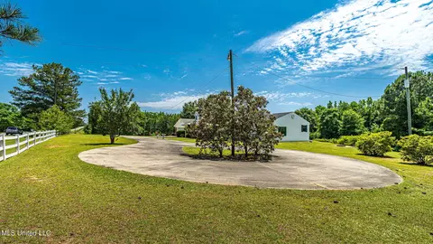 Exterior - 2315 Co Rd 39, Paulding, MS 39348 photo 3 of 20