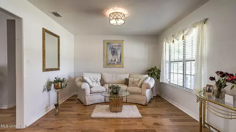 Living - 2315 Co Rd 39, Paulding, MS 39348 photo 4 of 4