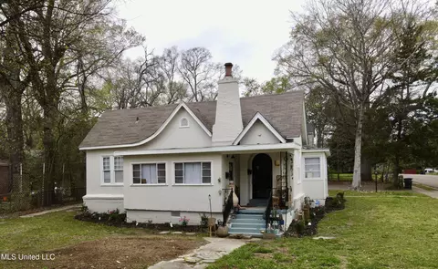 3923 N State St, Jackson, MS 39206