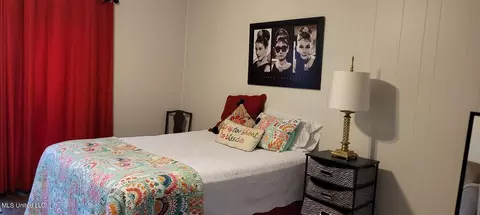 Bedroom - 927 Manship St, Jackson, MS 39202 photo 1 of 1
