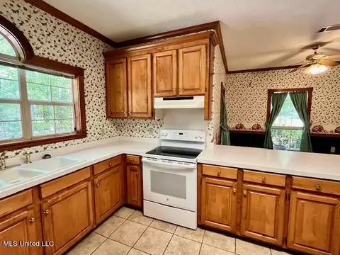 Kitchen - 2382 Tiffany Cir, Florence, MS 39073 photo 1 of 3