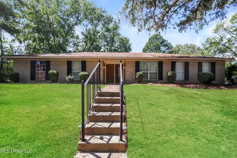 101 Abby Oak Dr, Clinton, MS 39056