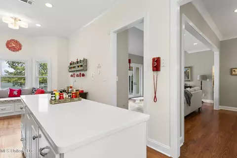 Kitchen - 316 Dover Ln, Madison, MS 39110 photo 6 of 6