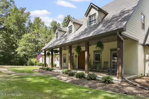 Exterior - 316 Dover Ln, Madison, MS 39110 photo 7 of 26