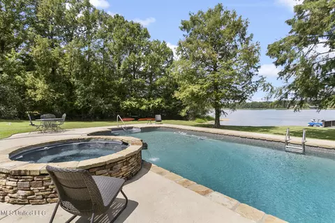 Exterior - 316 Dover Ln, Madison, MS 39110 photo 13 of 26