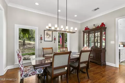 Dining - 316 Dover Ln, Madison, MS 39110 photo 2 of 4