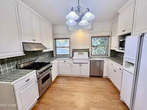 930 Arlington St, Jackson, MS 39202 photo 24