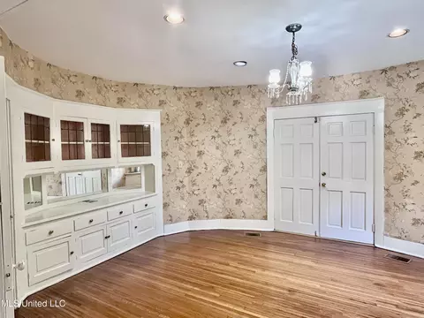 930 Arlington St, Jackson, MS 39202 photo 17