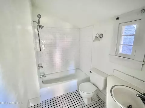 930 Arlington St, Jackson, MS 39202 photo 28