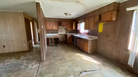 56 Bailey St, Durant, MS 39063 photo 2