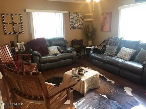 3064 Windsor Ave, Jackson, MS 39216 photo 4
