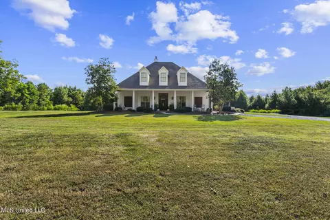 1129 Livingston Vernon Rd, Flora, MS 39071