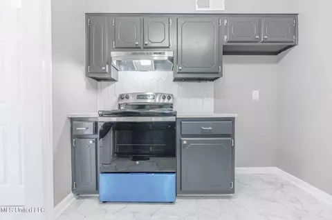 Kitchen - 312 Thunderbird Dr, Hernando, MS 38632 photo 1 of 4