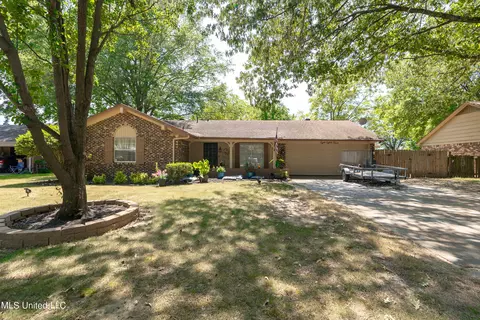 883 Mecklenburg Cv, Southaven, MS 38671