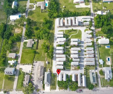 View/Area - 215 E Second St #5, Pass Christian, MS 39571 photo 5 of 8
