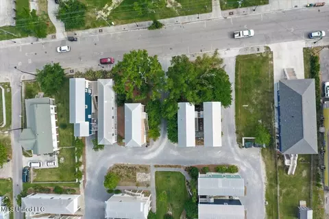View/Area - 215 E Second St #5, Pass Christian, MS 39571 photo 8 of 8