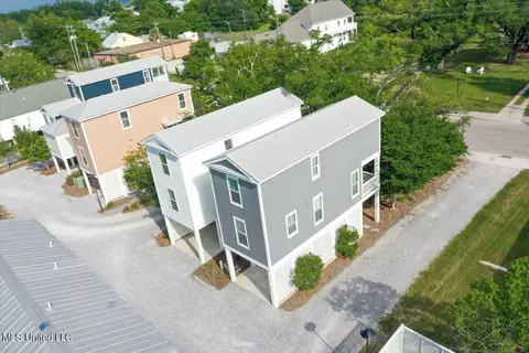 Other - 215 E Second St #5, Pass Christian, MS 39571 photo 7 of 8