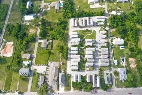 View/Area - 215 E Second St #5, Pass Christian, MS 39571 photo 6 of 8