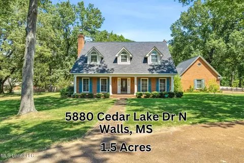 5880 N Cedar Lake Dr, Walls, MS 38680