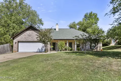 3 Glensview Ct, Brandon, MS 39047