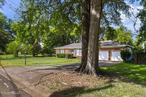 5311 Wayneland Dr, Jackson, MS 39211 photo 2