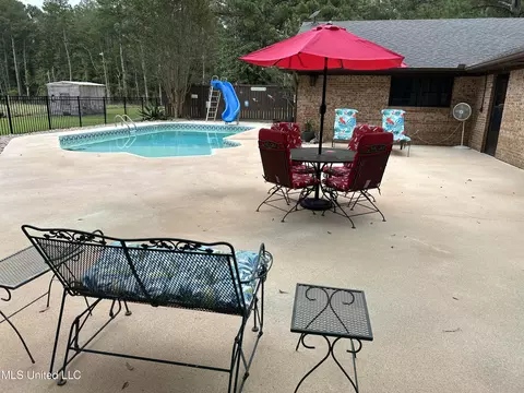 Exterior - 450 Cato Rd, Brandon, MS 39042 photo 7 of 17