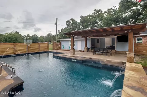 Exterior - 20003 Commission Rd, Long Beach, MS 39560 photo 9 of 13