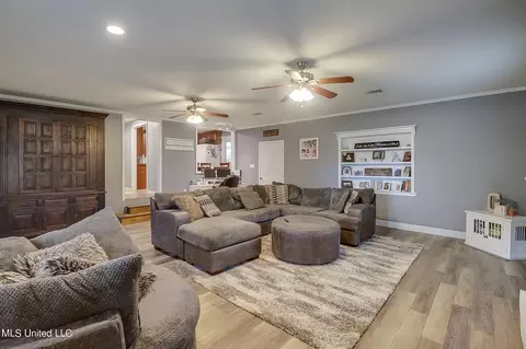 Living - 20003 Commission Rd, Long Beach, MS 39560 photo 2 of 2