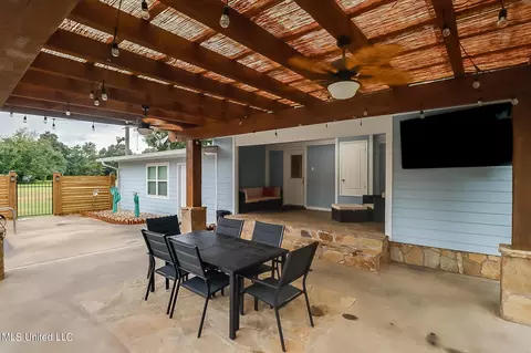 Exterior - 20003 Commission Rd, Long Beach, MS 39560 photo 10 of 13