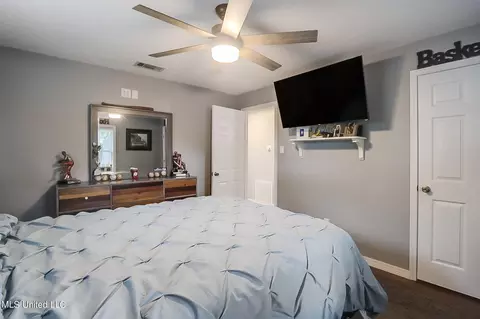 Bedroom - 20003 Commission Rd, Long Beach, MS 39560 photo 3 of 7