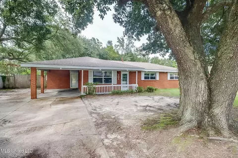 301 Larosa Rd, Long Beach, MS 39560