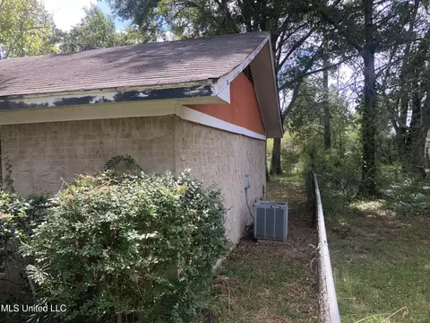 103 Ramada Cir, Jackson, MS 39212 photo 2