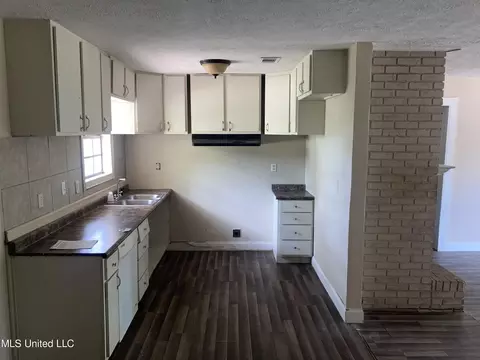 103 Ramada Cir, Jackson, MS 39212 photo 5