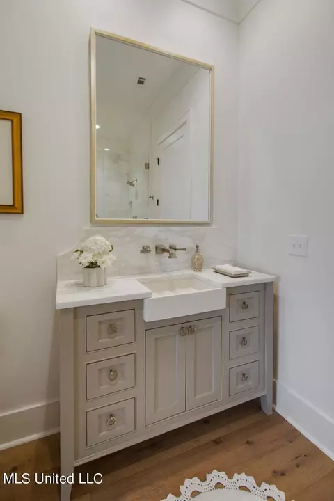Bath - 3866 Coker Rd, Madison, MS 39110 photo 6 of 8