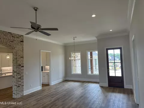 307 Chapel Crest Cv, Madison, MS 39110 photo 2
