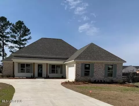 121 Catherine Blvd, Clinton, MS 39056