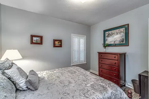 Bedroom - 436 Ridge Cir, Brandon, MS 39047 photo 6 of 13