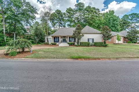 Exterior - 436 Ridge Cir, Brandon, MS 39047 photo 3 of 21