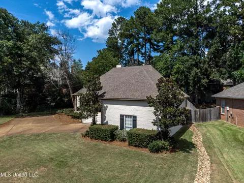 Exterior - 436 Ridge Cir, Brandon, MS 39047 photo 20 of 21