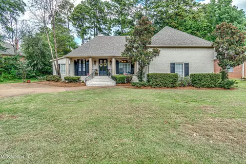Exterior - 436 Ridge Cir, Brandon, MS 39047 photo 2 of 21