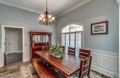 Dining - 436 Ridge Cir, Brandon, MS 39047 photo 1 of 7