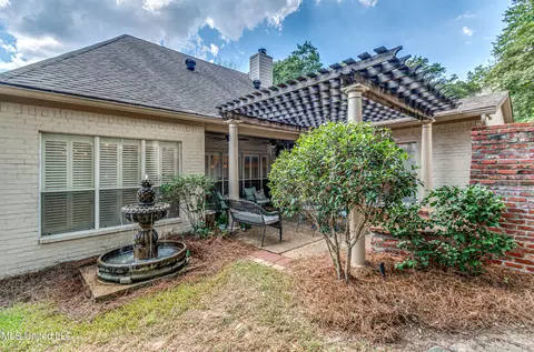 Exterior - 436 Ridge Cir, Brandon, MS 39047 photo 14 of 21