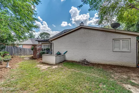 Exterior - 436 Ridge Cir, Brandon, MS 39047 photo 16 of 21