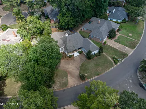 View/Area - 436 Ridge Cir, Brandon, MS 39047 photo 7 of 10