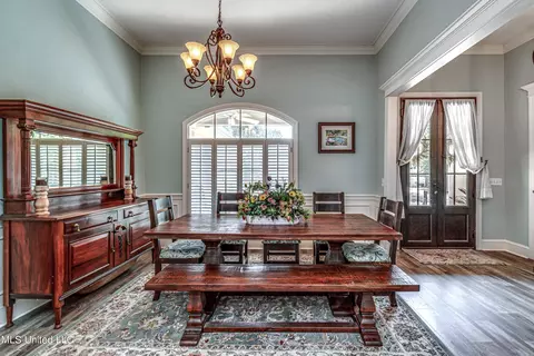 Dining - 436 Ridge Cir, Brandon, MS 39047 photo 4 of 7