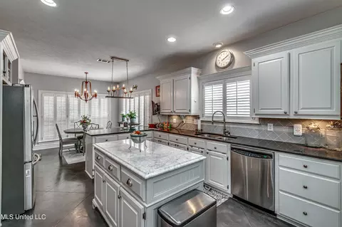 Kitchen - 436 Ridge Cir, Brandon, MS 39047 photo 1 of 8