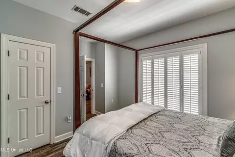 Bedroom - 436 Ridge Cir, Brandon, MS 39047 photo 3 of 13