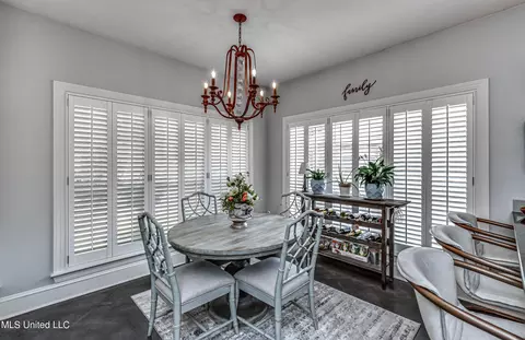 Dining - 436 Ridge Cir, Brandon, MS 39047 photo 7 of 7